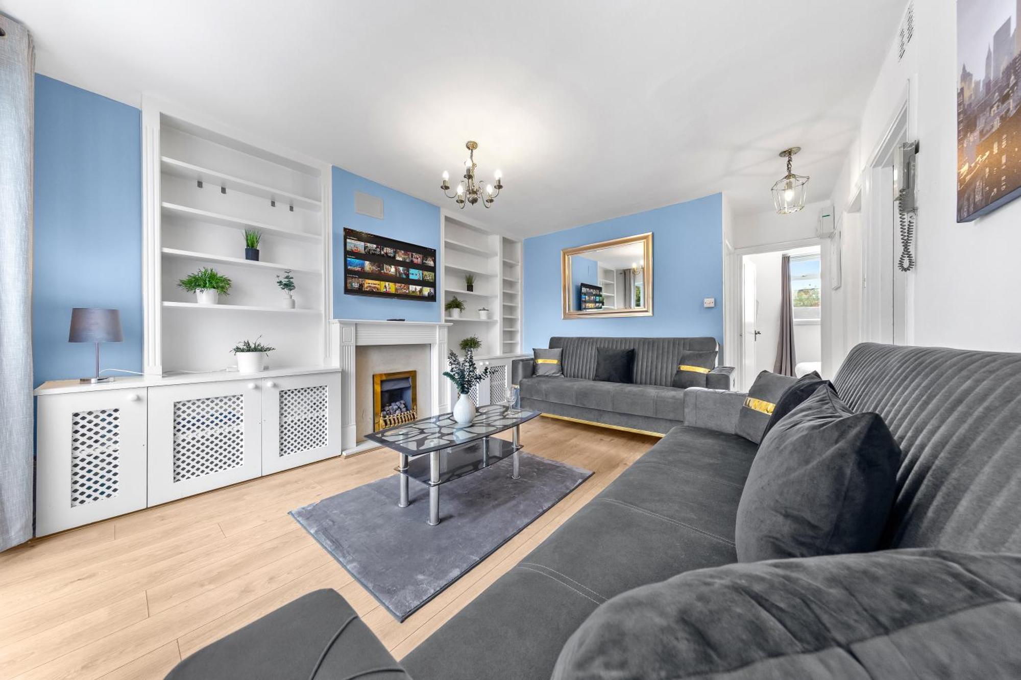 Newly Renovated Kensington 2 Bedroom Apartment With Balcony Near Harrods Sleeps 6, 2 Min Walk From Station Лондон Екстер'єр фото