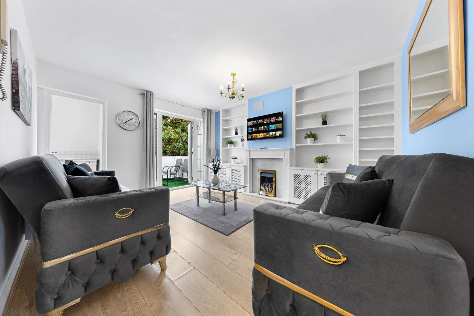 Newly Renovated Kensington 2 Bedroom Apartment With Balcony Near Harrods Sleeps 6, 2 Min Walk From Station Лондон Екстер'єр фото